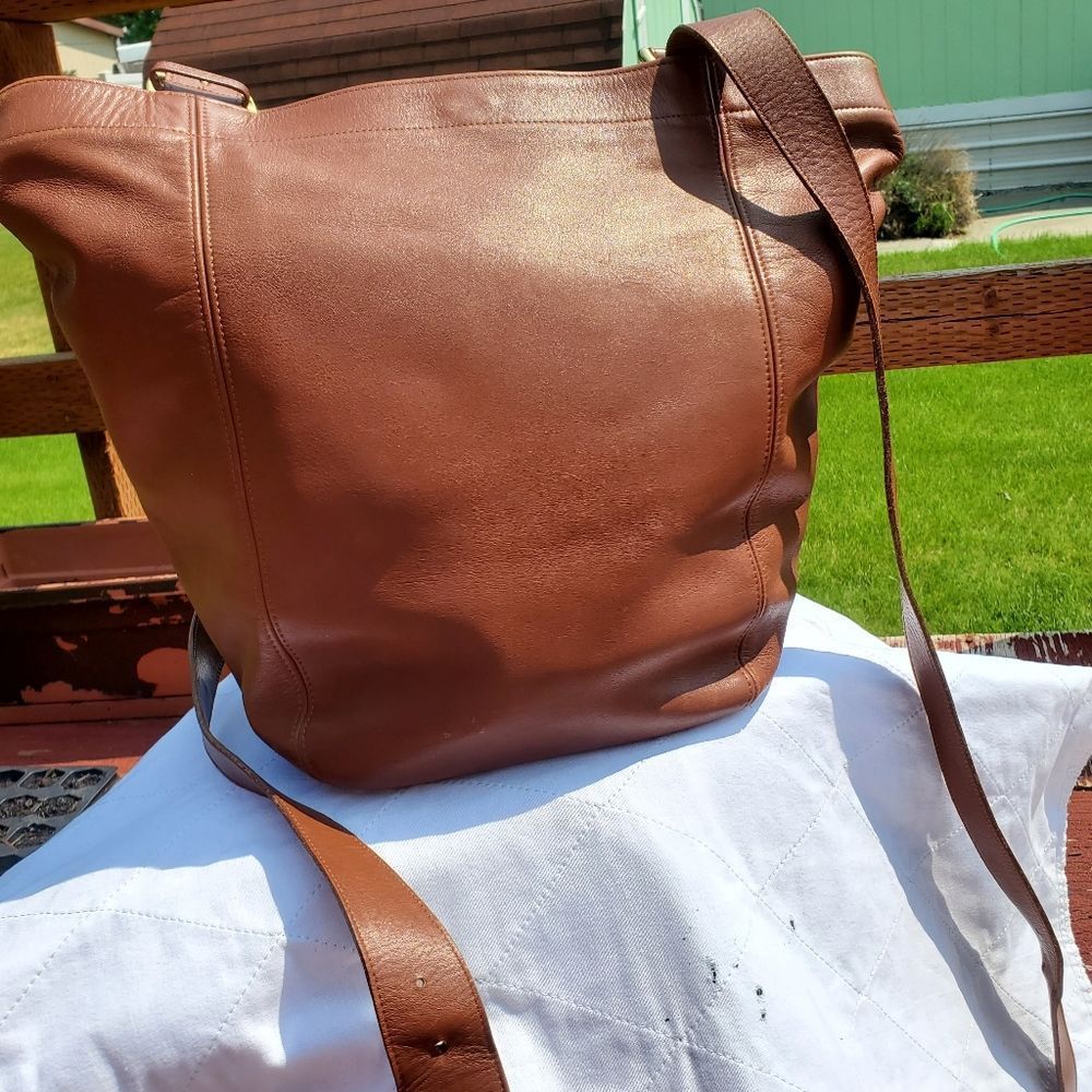 Vintage authentic large coach Soho tote #4082